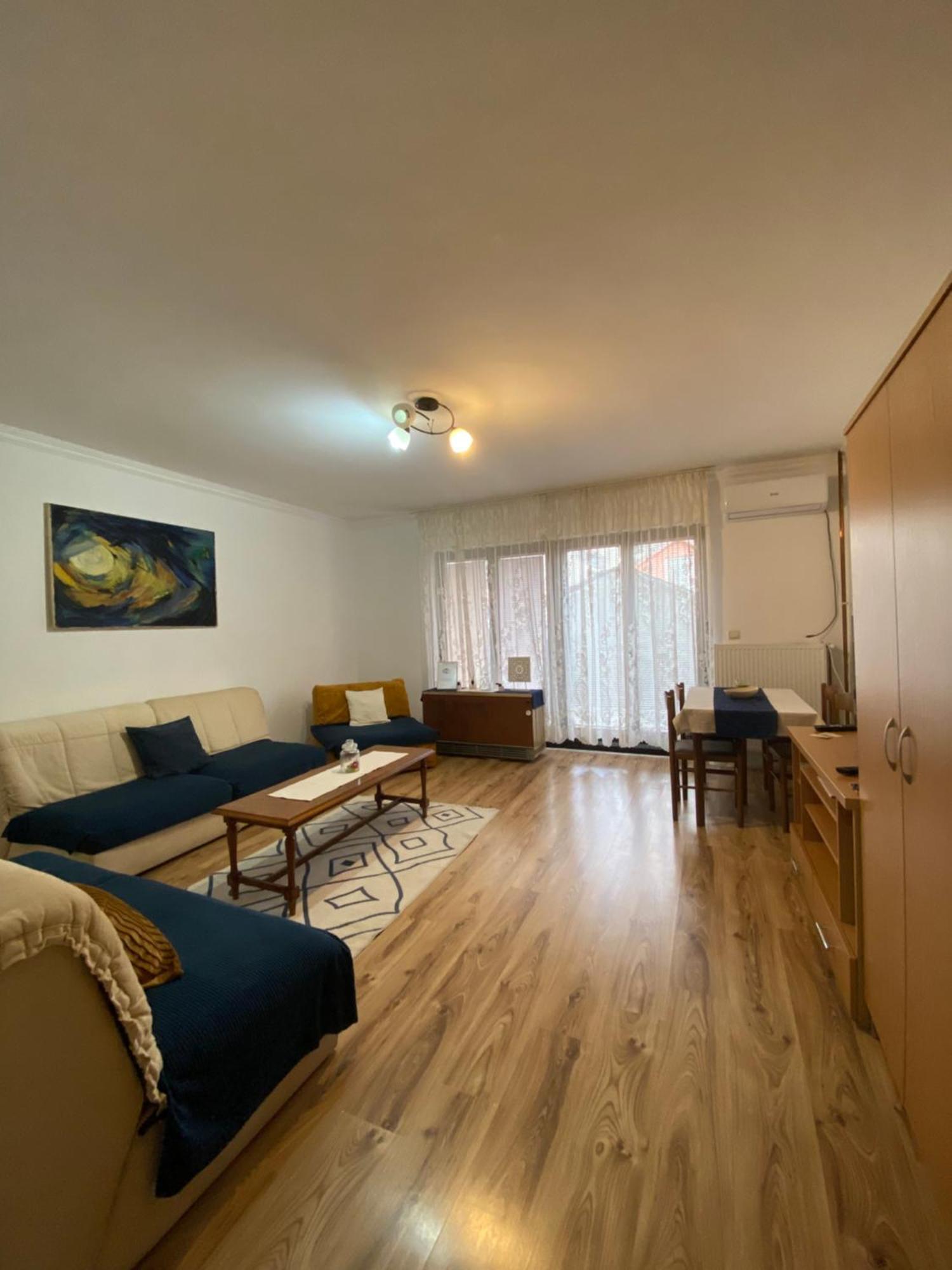 Apartmani Dora Leskovac Leskovac  Exterior photo